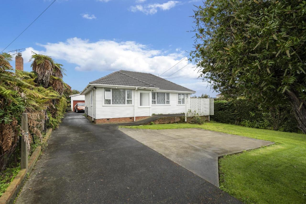Entire House In Mt Wellington, Central Auckland Extérieur photo